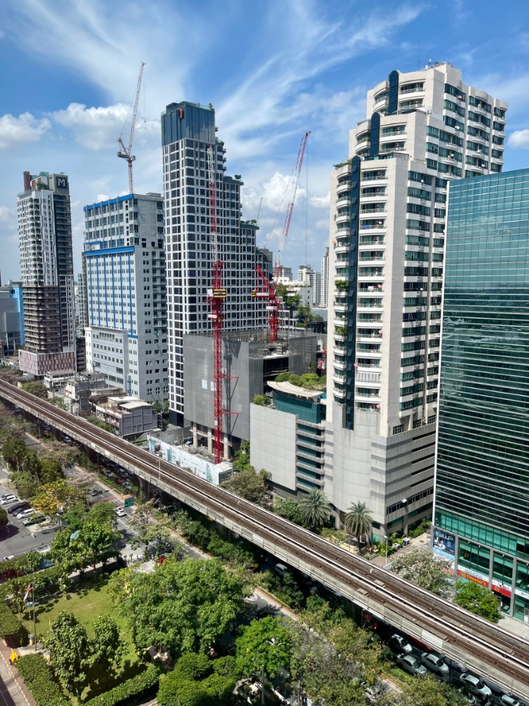 Condo for rent, Phayathai Place, 19th floor, room 31 sq m., High floor, very divine view, overlooking the Baiyoke Building. – รูปที่ 3