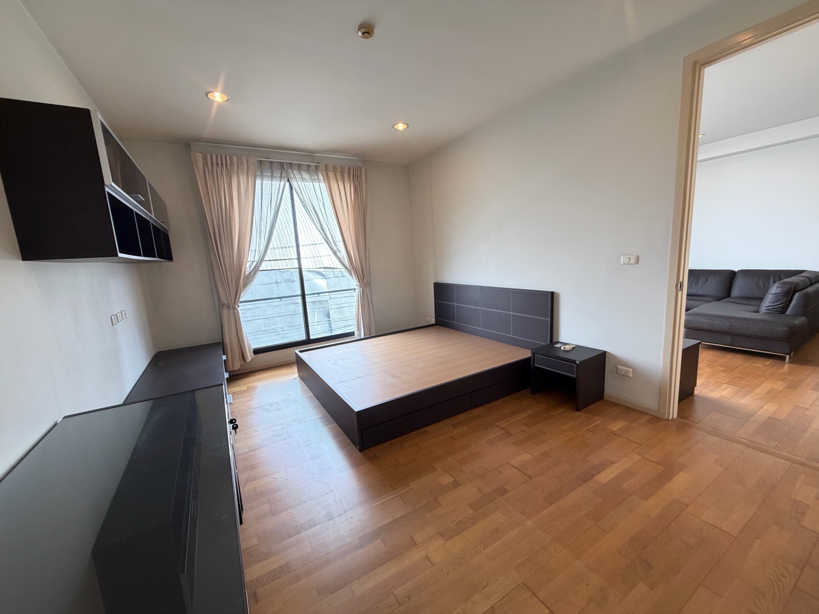 SALE !! Condo Amanta Ratchada, MRT Thailand Cultural Centre, 2 Beds, Tower 2, Floor 3, Area 85 sq.m., Sale 6.9MB SALE !! Condo Amanta Ratchada, MRT Thailand Cultural Centre, 2 Beds, Tower 2, Floor 3, Area 85 sq.m., Sale 6.9MB