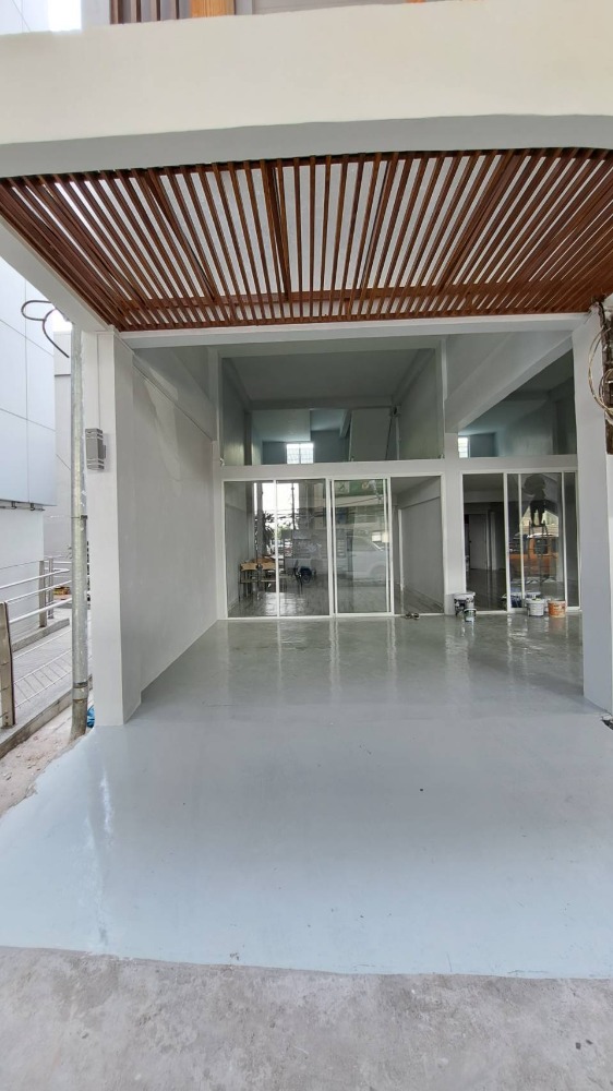 ห้องสุดท้าย ออฟฟิศให้เช่า ติดถนนใหญ่ ติด MRT บางพลัด 4 ชั้น 240 ตร.ม. ห้องสุดท้าย ออฟฟิศให้เช่า ติดถนนใหญ่ ติด MRT บางพลัด 4 ชั้น 240 ตร.ม.