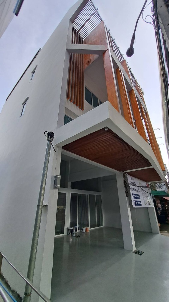 ห้องสุดท้าย ออฟฟิศให้เช่า ติดถนนใหญ่ ติด MRT บางพลัด 4 ชั้น 240 ตร.ม. – รูปที่ 4