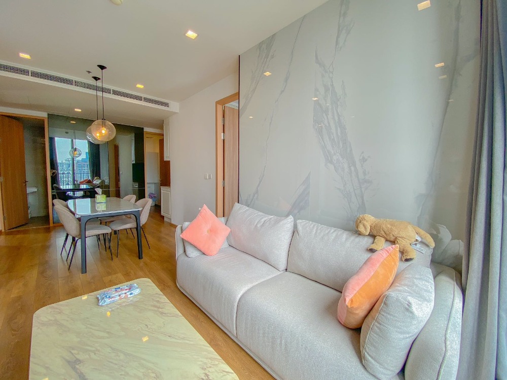 Noble BE Sukhumvit 33 Condo, 3 bedrooms, 3 bathrooms, fully furnished, ready to move in. Noble BE Sukhumvit 33 Condo, 3 bedrooms, 3 bathrooms, fully furnished, ready to move in.