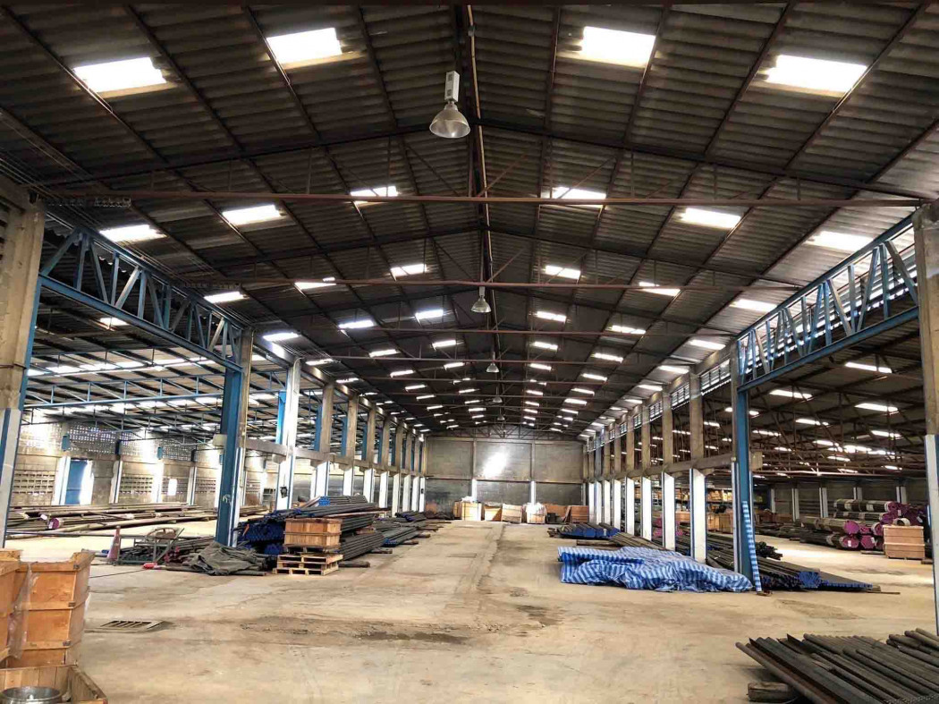 Warehouse/factory for rent, Pu Chao Saming Phrai Road, suitable for storage, distribution center, factory