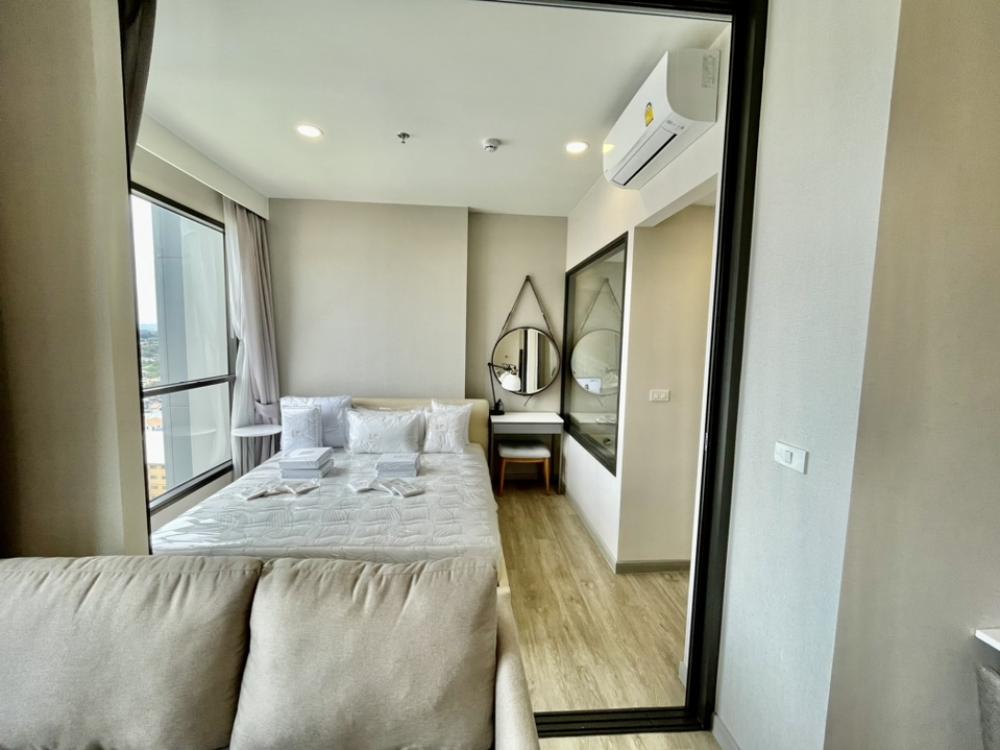 Keen centre Sriracha ว่างเดือน Nov 2026 Fully Furnished ชั้น 19 สูงไม่มีตึกบล็อควิว#เช่าคอนโดยังไงให้เหมือนอยู่โรงแรมทั้งวัน!!!มีให้พร้อมทุกอย่างไปยันแม่บ้านฟรี สัปดาห์ละ2ครั้ง.สัญญา 1 ปี 16,000/เดือน**ไม่ต้องจ่ายค่าส่วนกลางเพิ่มเติม** – รูปที่ 2