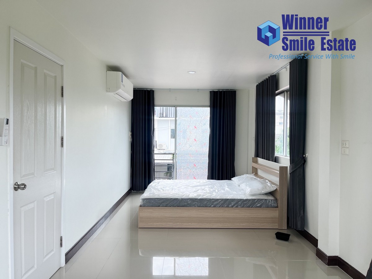 Home Office for rent, Prachasuk Lake and Mall Rama 2, behind the corner, lots of space Home Office for rent, Prachasuk Lake and Mall Rama 2, behind the corner, lots of space