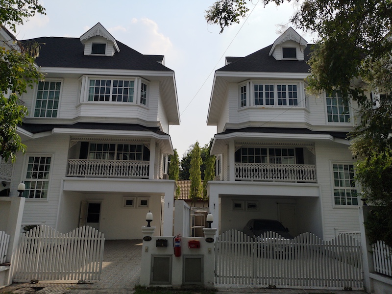 ขาย พร้อมผู้เช่า บ้านหรู แฟนตาเซีย วิลล่า 3 , 360 ตารางเมตร 4 ชั้น , 5 ห้องนอน , 4 ห้องน้ำ ขาย พร้อมผู้เช่า บ้านหรู แฟนตาเซีย วิลล่า 3 , 360 ตารางเมตร 4 ชั้น , 5 ห้องนอน , 4 ห้องน้ำ