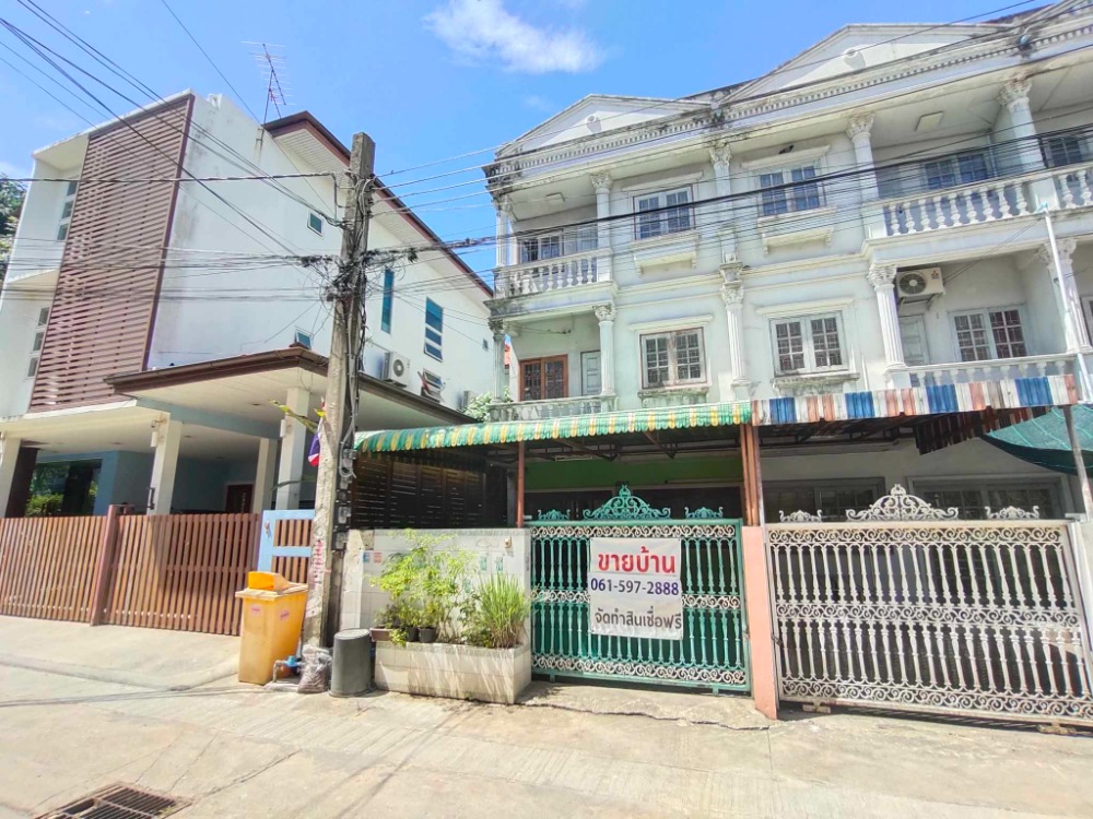 ขายทาวน์เฮ้าส 3 ชั้น หมู่บ้านรวมพรวิลล่า หลังริม ติดถนนเมน ต่อเติมครัว ภายในกว้าง ห่างจากถนนรัตนาธิเบศร์ 700 เมตร – รูปที่ 2