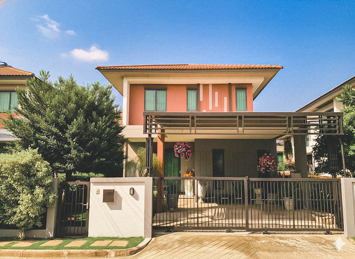 Burasiri Wongwaen On-Nut, beautifully decorated, peaceful, shady project, ready to move in Burasiri Wongwaen On-Nut, beautifully decorated, peaceful, shady project, ready to move in