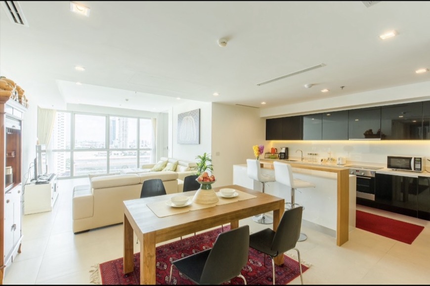 Fully Furnished, Riverview 2 Beds Condo for Sale!