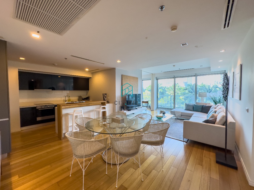 Stylish 2 Beds Condo for Rent Facing IconSiam!