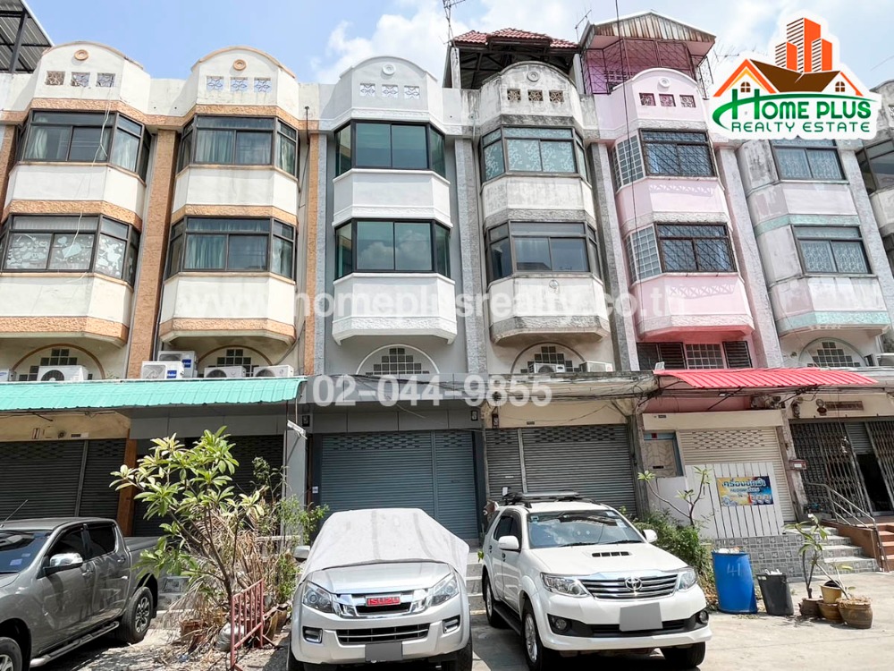 Commercial building, 3 and a half floors, Rungkit Villa Village 7 Soi Romklao 42 (near Suvarnabhumi Airport) Commercial building, 3 and a half floors, Rungkit Villa Village 7 Soi Romklao 42 (near Suvarnabhumi Airport)