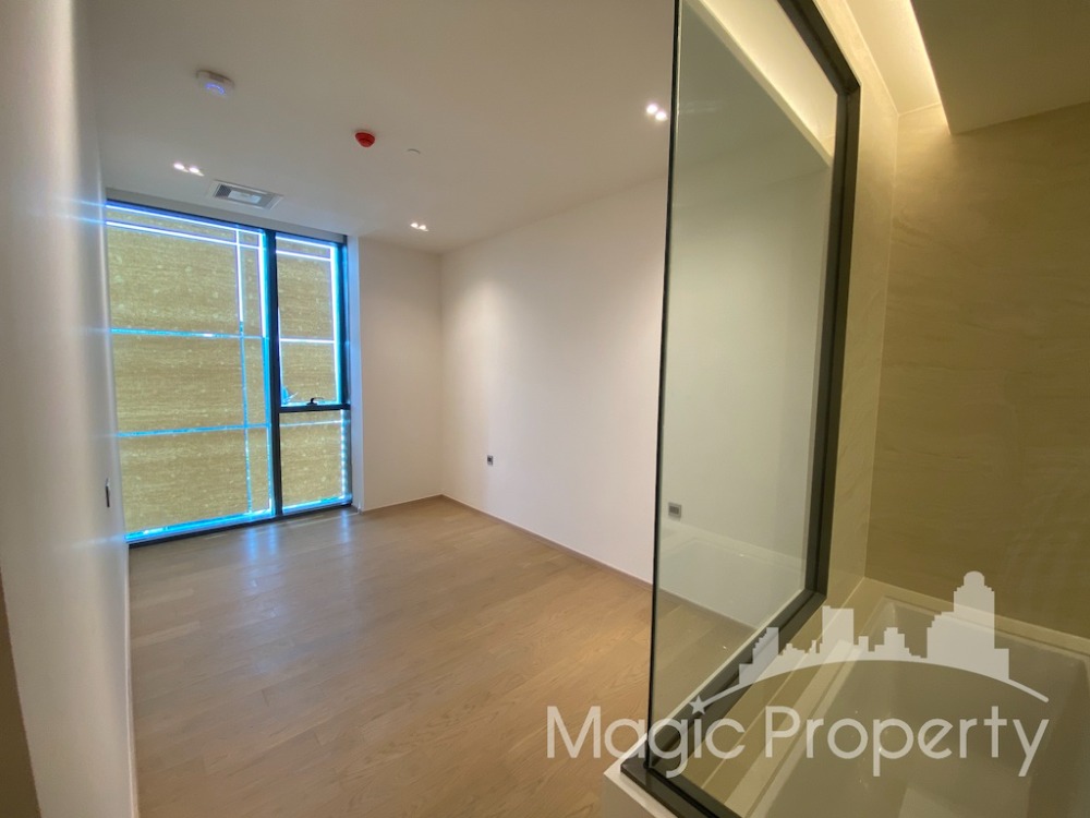 2 Bedroom For Sale in The Strand Thonglor Condominium, Watthana, Bangkok