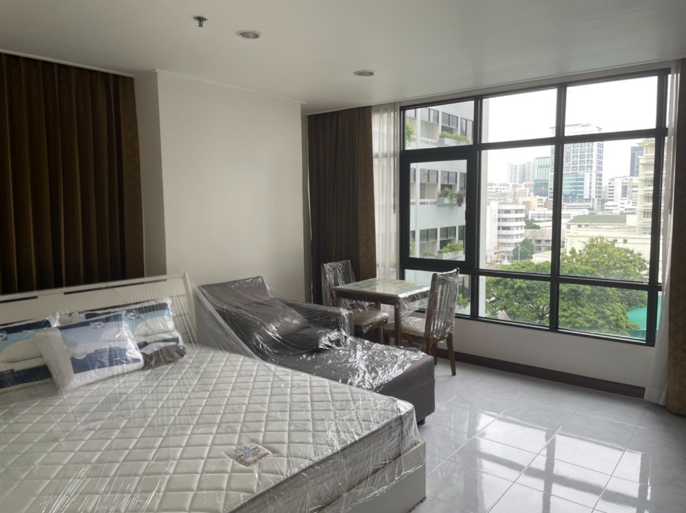For rent, Phayathai Place Condo, corner room, size 39 sq m., 8th floor For rent, Phayathai Place Condo, corner room, size 39 sq m., 8th floor