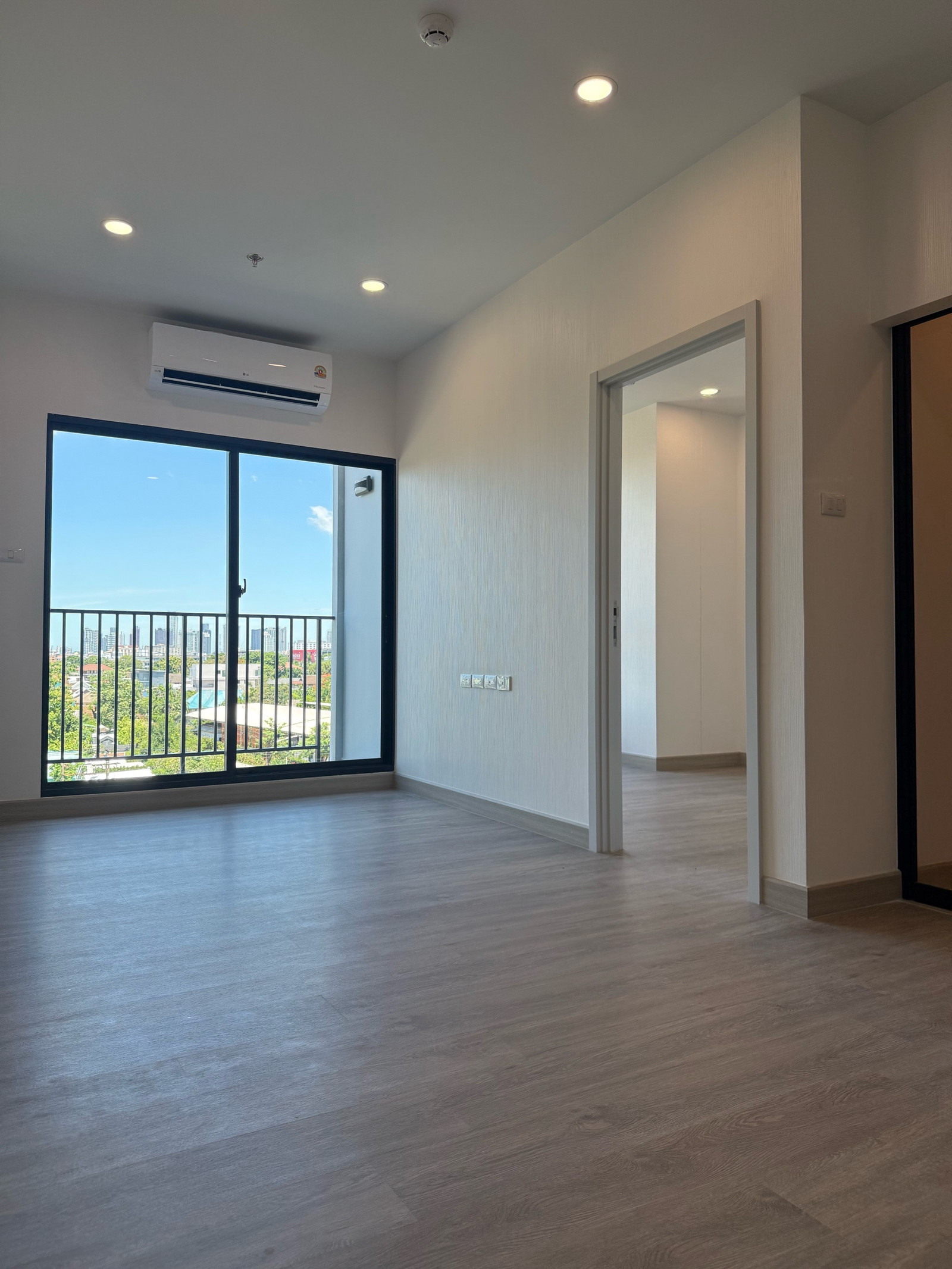 For Sale: Supalai Parc Ekkamai-Pattanakarn (ศุภาลัย ปาร์ค เอกมัย-พัฒนาการ) 2ห้องนอน 2ที่จอดรถ 1พื้นที่เก็บของ รวม 55.5 ตร.ม. 