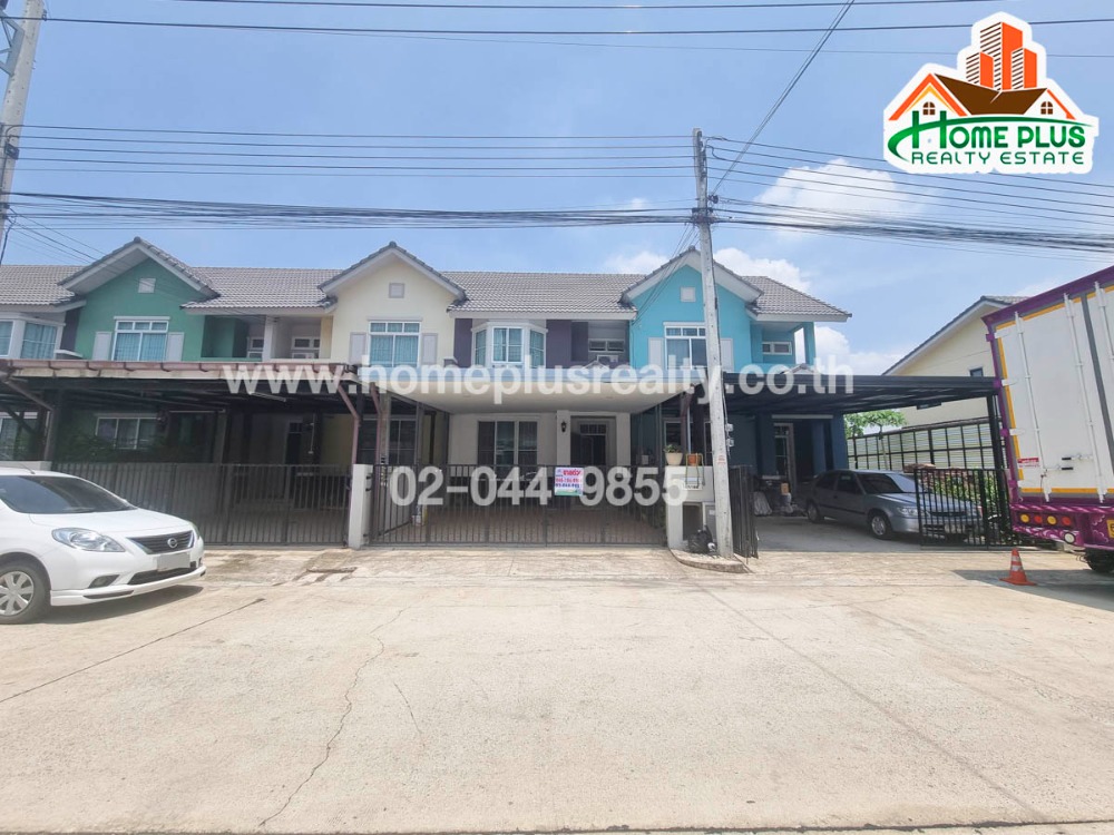 The Fouruaqe Rangsit-Klong 4 Village (The Fouruaqe Rangsit-Klong 4) near Market Village.