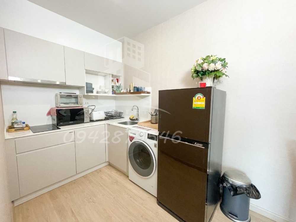 Sell 2 bedrooms, size 47 sqm., 9th floor, private parking Ready to move in, convenient transportation, near MRT Interchange Tha Phra