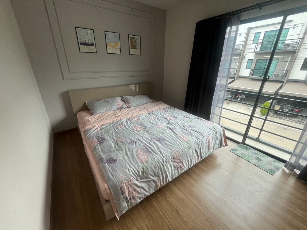 Pet friendly house for rent Baan Klang Muang Sri Nakarin-On Nut, Soi Onnut 70/1 Pet friendly house for rent Baan Klang Muang Sri Nakarin-On Nut, Soi Onnut 70/1