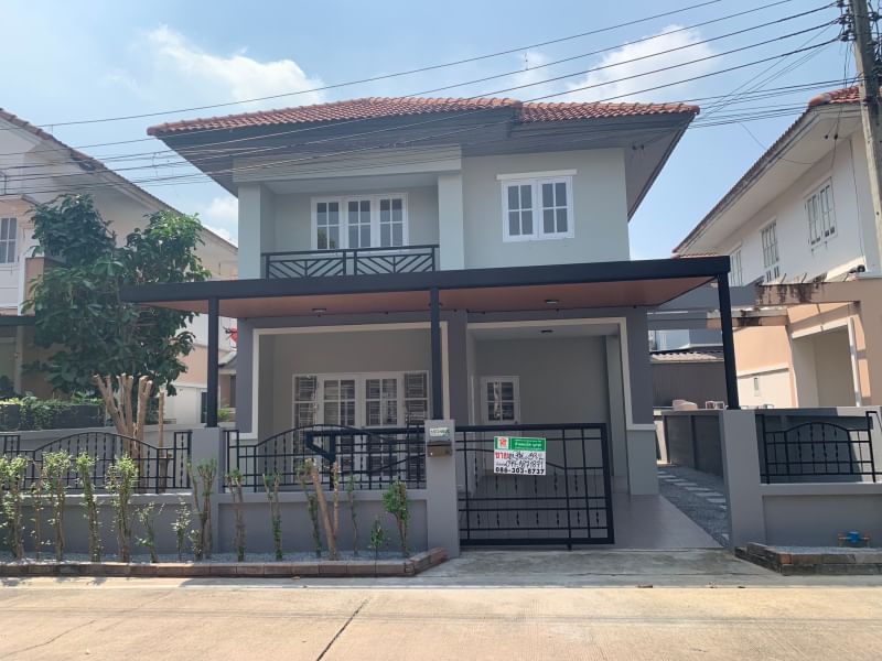 Cheap sale, 2 storey detached house, 53 square meters, near the garden, Burirom Village Ramintra-Safari Soi Leab Klong Song 23, the house has 3 bedrooms, 2 bathrooms. Cheap sale, 2 storey detached house, 53 square meters, near the garden, Burirom Village Ramintra-Safari Soi Leab Klong Song 23, the house has 3 bedrooms, 2 bathrooms.