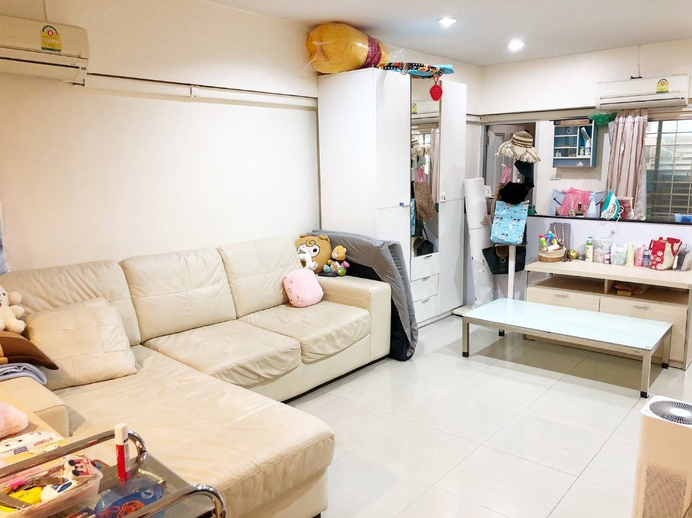 Aree Place Phaholyothin 7, fully furnished, 91 square meters.