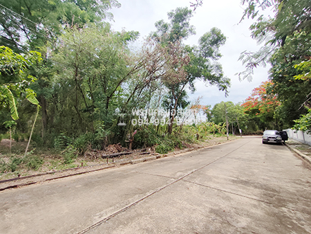 Land for sale, area 180 square wa. Filled up, Muang Ek Village 4, Ek Thaksin Road, Soi Phaholyothin 87, near the Red Line BTS, Lak Hok Station, Rangsit University. Muang Ake Golf Course Future Park Rangsit Major Rangsit, Rangsit Market, Don Mueang Airport – รูปที่ 2