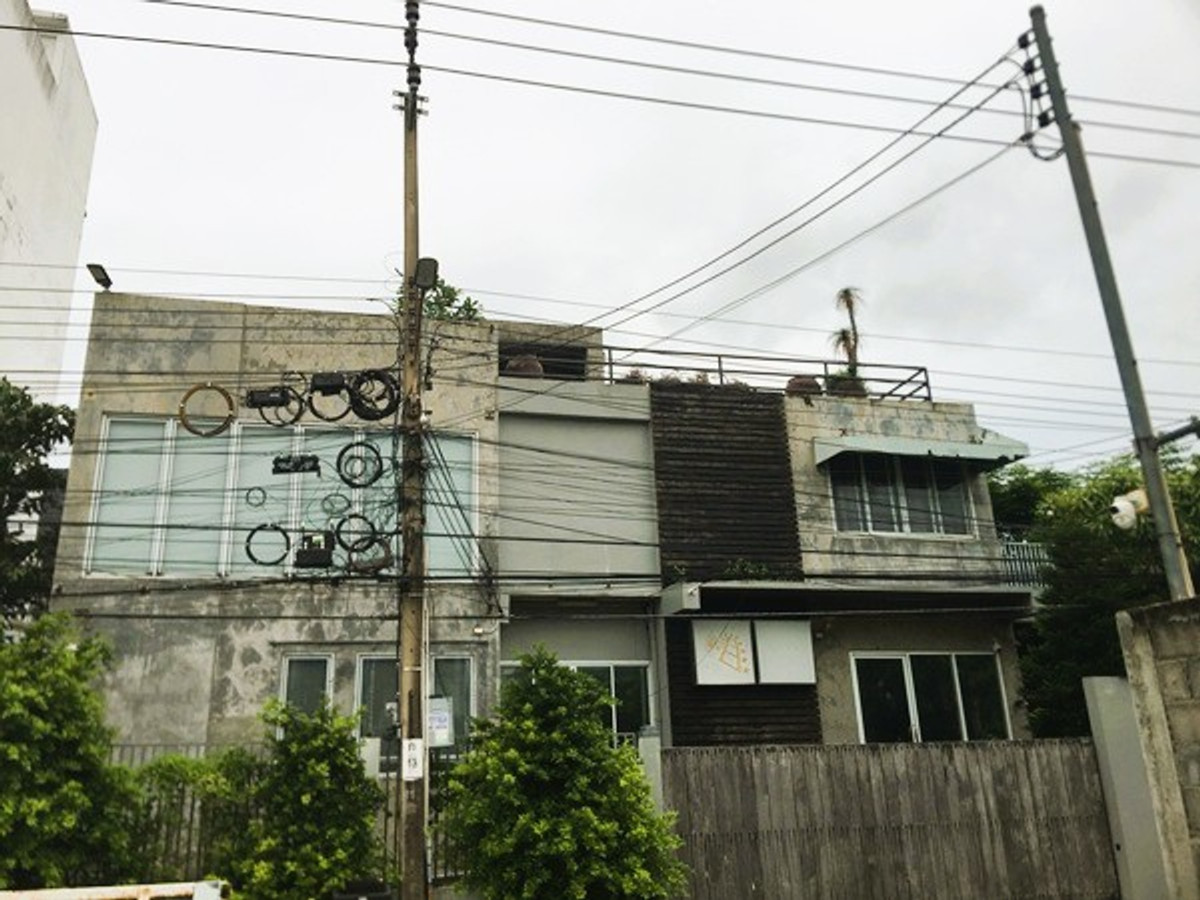 ขายเช่าบ้านเดี่ยว 3ชั้นเนื้อที่ 101 ตร.ว พื้นที่ใช้สอย 540 ตร.ม 8ห้อง 4ห้องน้ำ เฟอร์สำนักงาน ถนนสุขุมวิท 101/1 วชิรธรรมสาธิต ราคาขาย 19 ล้านบาท ขายเช่าบ้านเดี่ยว 3ชั้นเนื้อที่ 101 ตร.ว พื้นที่ใช้สอย 540 ตร.ม 8ห้อง 4ห้องน้ำ เฟอร์สำนักงาน ถนนสุขุมวิท 101/1 วชิรธรรมสาธิต ราคาขาย 19 ล้านบาท