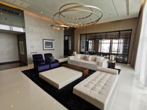 🌟✨The best penthouse for rent at Promphong Sukhumvit, 3 beds with luxury furniture and decoration with superb panorama view of Bangkok. Near Emporium, Emquartier and walk to BTS Promphong.