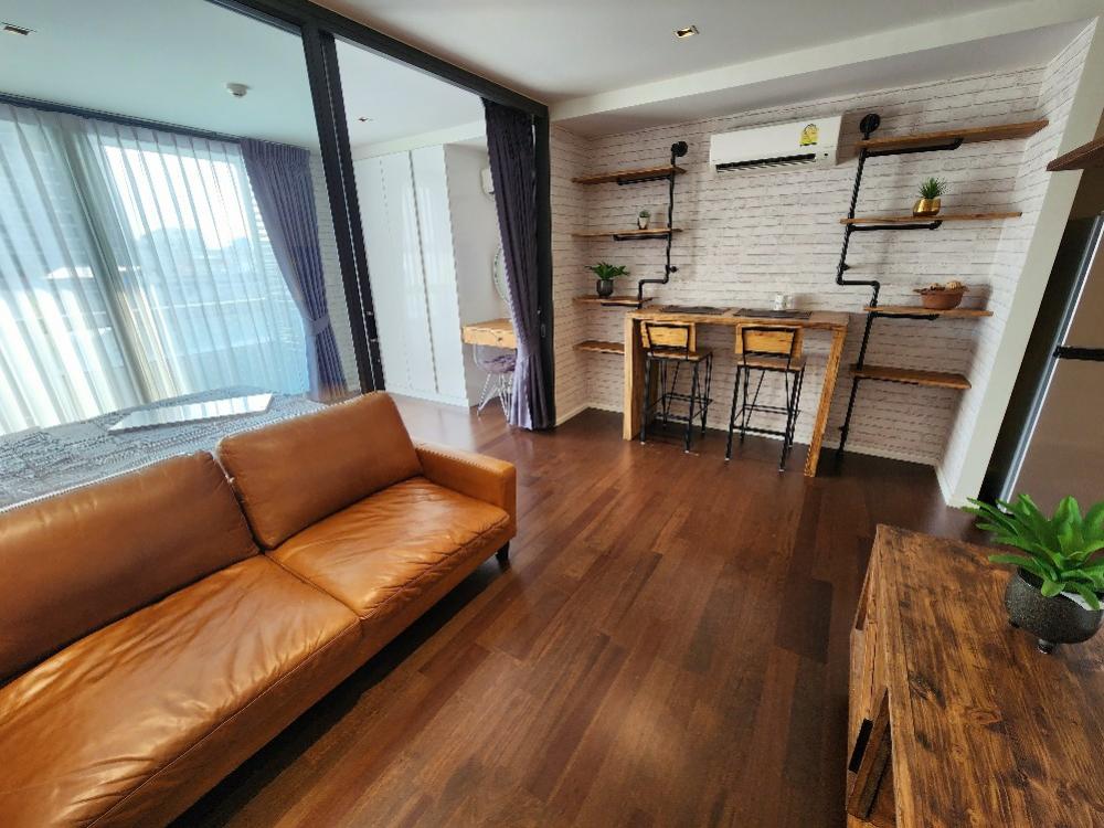 Beautiful room in the heart of Lat Phrao, Loft Style, convenient living, 1 bedroom, large size, near MRT.