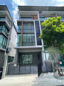 ขายโฮมออฟฟิศ 4 ชั้น ใน พรีเมี่ยม เพลส มิกซ์ ถ.นวลจันทร์ แขวงนวลจันทร์ เขตบึงกุ่ม กรุงเทพฯ