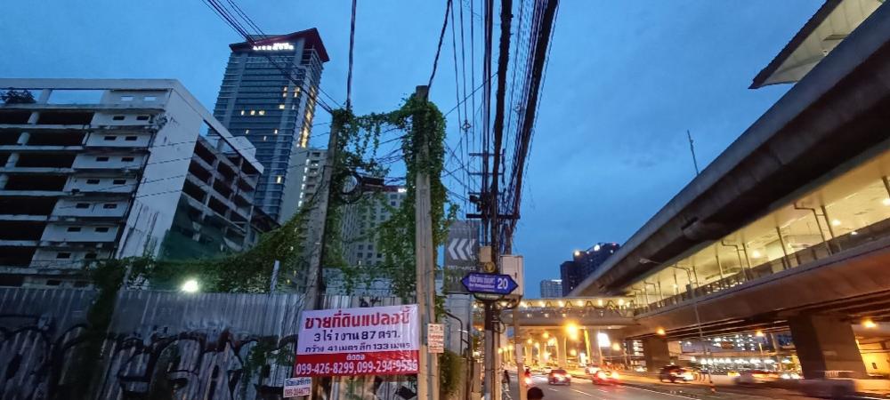 ขายที่ดินอยู่ติดสถานีรถไฟฟ้า MRT บางกระสอ 3 ไร่ 1 งาน 87 ตรว. Land sale front near MRT Bang Krasor station back also near road area 3 rai 187 sq.w – รูปที่ 2