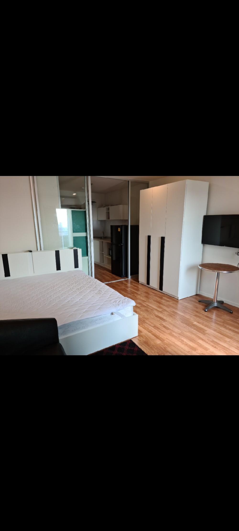 The rents the 30th floor, rents it himself, reduces the price, contact Wanchai 0922810178 The rents the 30th floor, rents it himself, reduces the price, contact Wanchai 0922810178