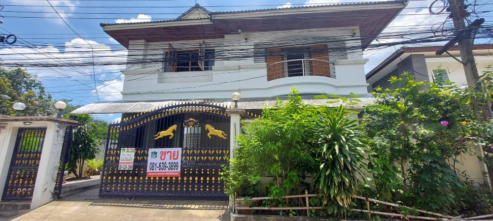 2-storey detached house for sale ** (behind the corner) Senanikom 1, Phaholyothin, area 80 sq m (its a house built by yourself), good condition, beautiful, ready to move in **Built-in furniture, teak wood throughout Marble tile floor, teak wood, strong st – รูปที่ 2