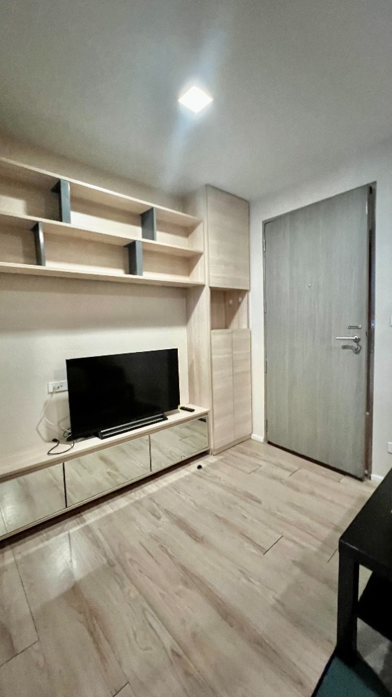 RENT!!! ให้เช่าด่วน 8,500 บาท/เดือน เครื่องใช้ไฟฟ้า/เฟอร์ฯ ครบ พร้อมเข้าอยู่