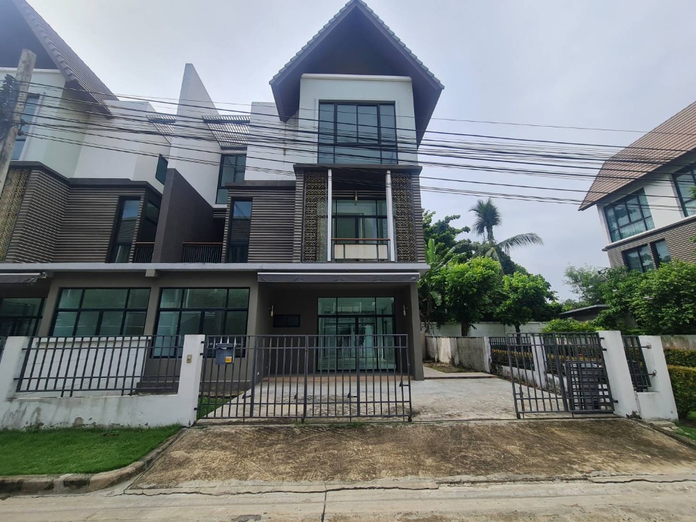 ขายด่วน!!!!บ้านแฝด  15 ล้าน