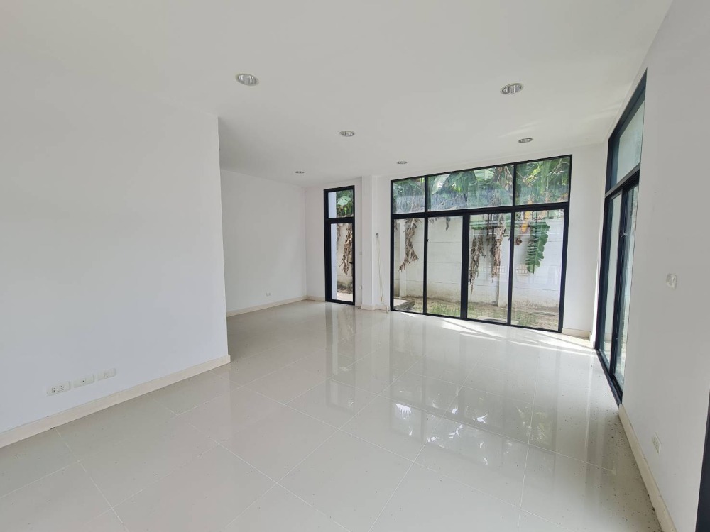 ขายด่วน!!!!บ้านแฝด  15 ล้าน – รูปที่ 2