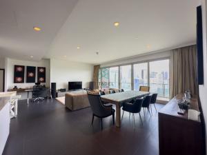 Fully Furnished 3 Beds Condo for Sale!
