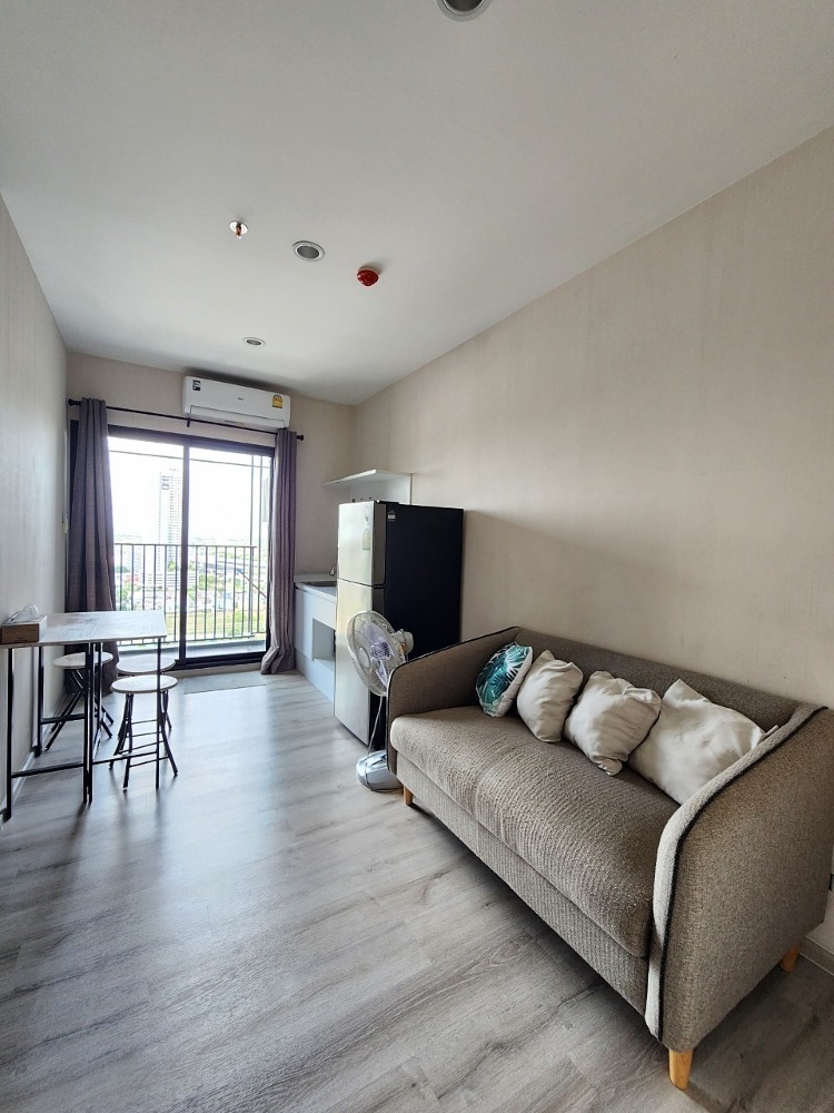 0088 For rent, Plum Condo Central Station, phase 1, floor 21, beautiful room, ready to move in. 0088 For rent, Plum Condo Central Station, phase 1, floor 21, beautiful room, ready to move in.