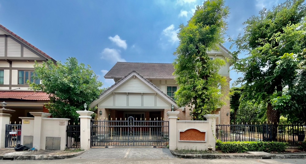 ลัดดารมย์ เอกมัย - รามอินทรา / 4 ห้องนอน (ขาย), Laddarom Ekkamai - Ramintra / 4 Bedrooms (FOR SALE) TPM184