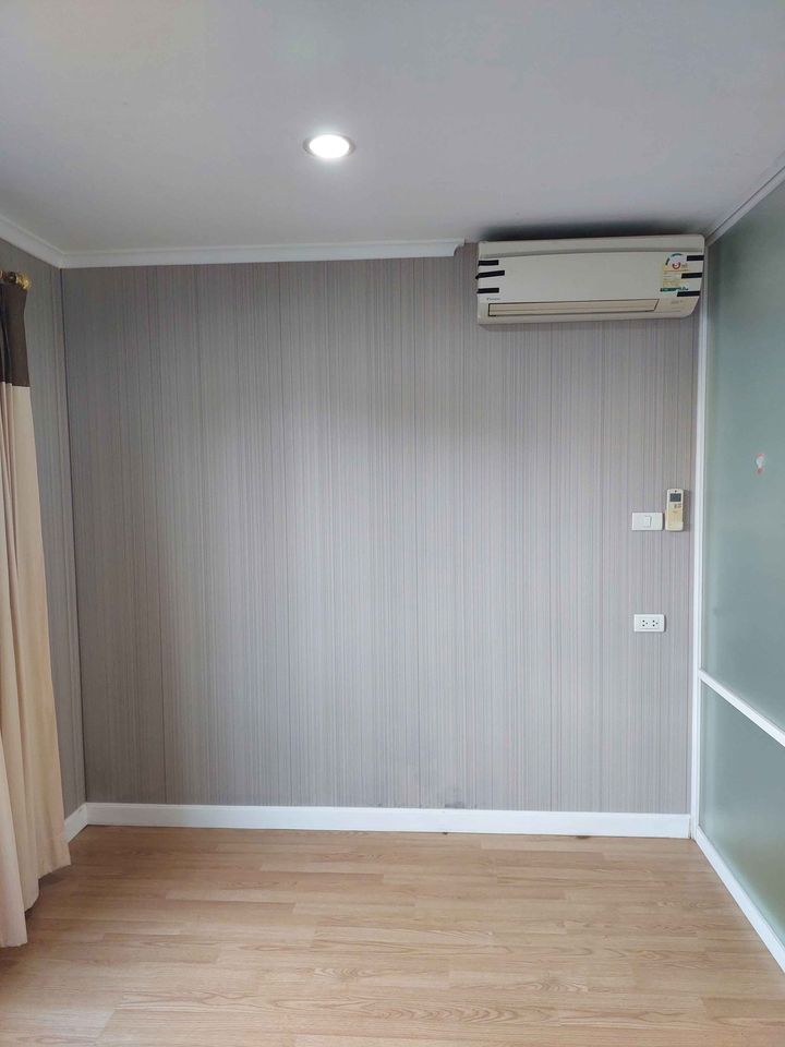 (Code S3618) Condo for sale, Lumpini Ville Ramkhamhaeng 26, price 1.6 million baht, near Airport Link Ramkhamhaeng, The mall, Major, Big C, convenient transportation, near shopping areas.