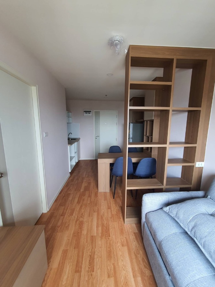 Condo Lumpini Park Boromarajonani-Sirindhorn, new room, corner room, bedroom not attached to other rooms Built-in in the whole room