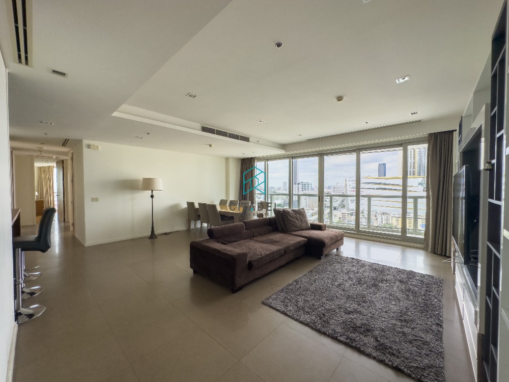 High Floor 3 Beds Condo for Rent Facing IconSiam for Rent!