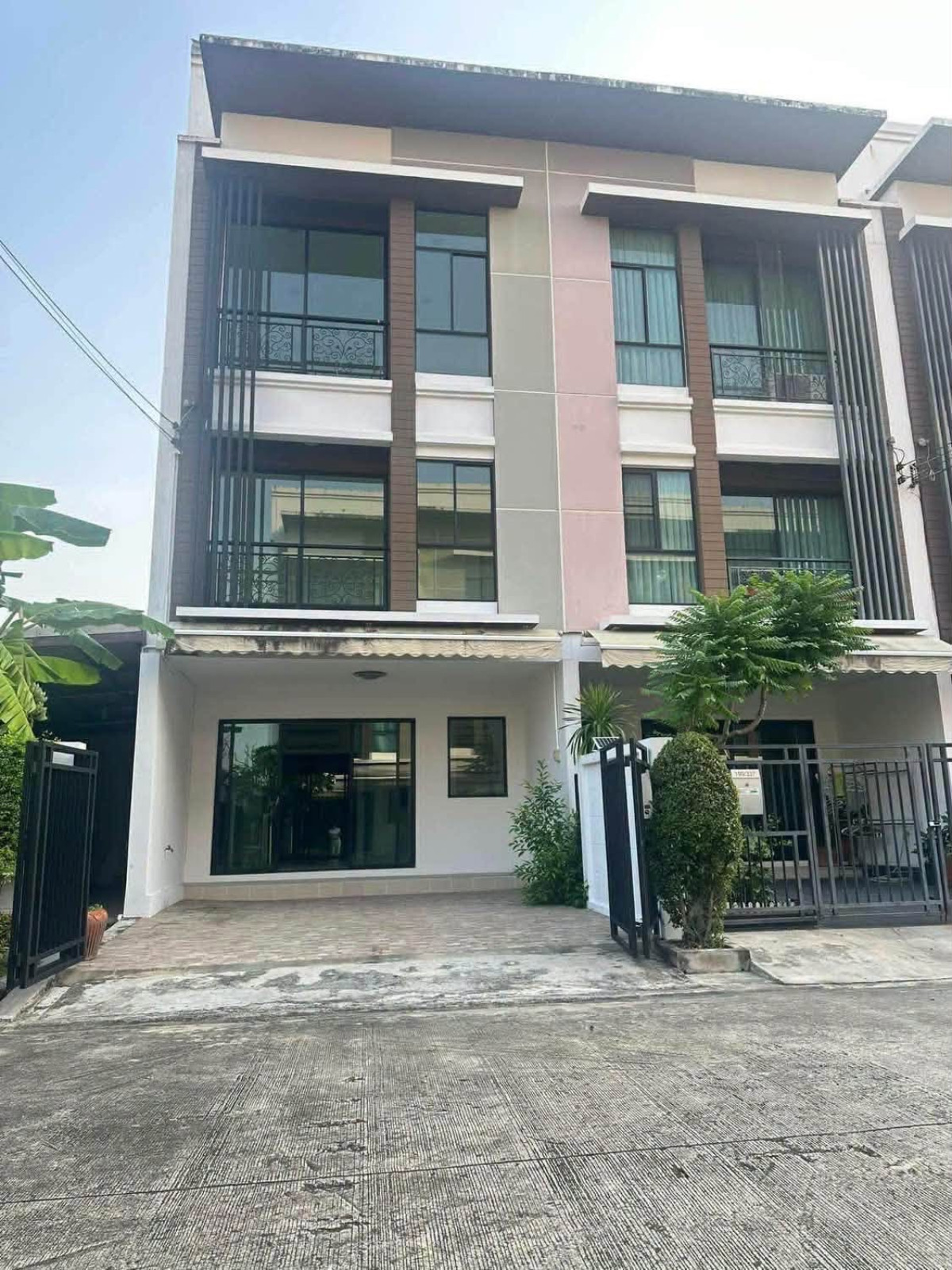 For Sale Townhouse/Townhome , BAAN KLANG MUANG NAWAMIN 42 , Khlong Kum , Bung Kum , Bangkok , CX-170910 For Sale Townhouse/Townhome , BAAN KLANG MUANG NAWAMIN 42 , Khlong Kum , Bung Kum , Bangkok , CX-170910