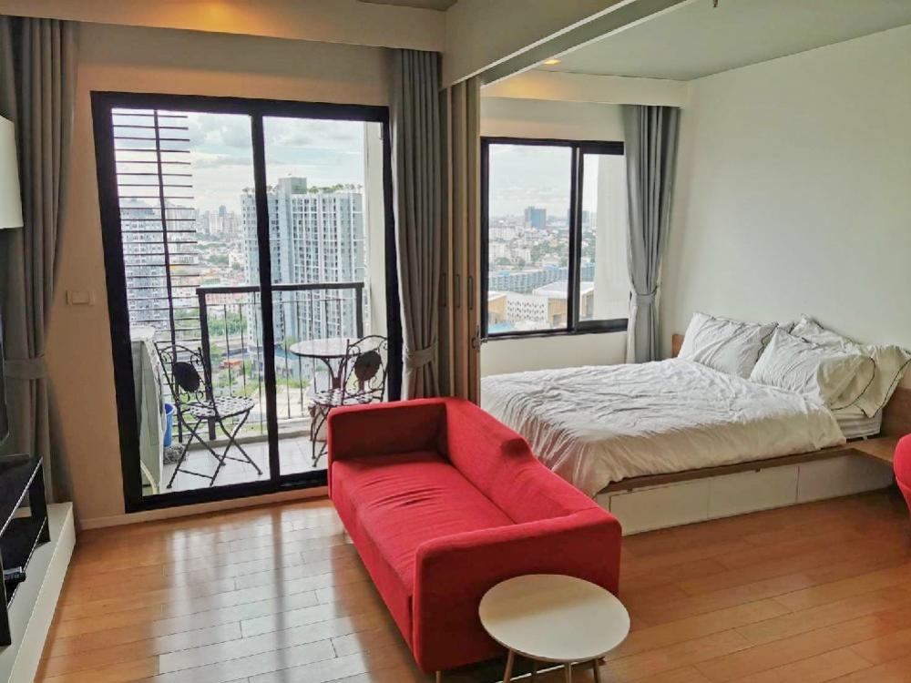 40 sqm. room for Rent Blocs 77 by Sansiri Near to BTS Onnut, shopping store such as BigC, Lotus 40 sqm. room for Rent Blocs 77 by Sansiri Near to BTS Onnut, shopping store such as BigC, Lotus