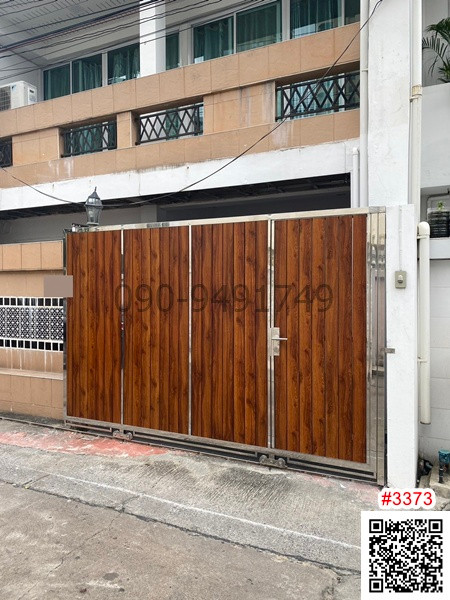 2 storey detached house for rent, Soi Sukhumvit 26, large house, ready to move in 2 storey detached house for rent, Soi Sukhumvit 26, large house, ready to move in