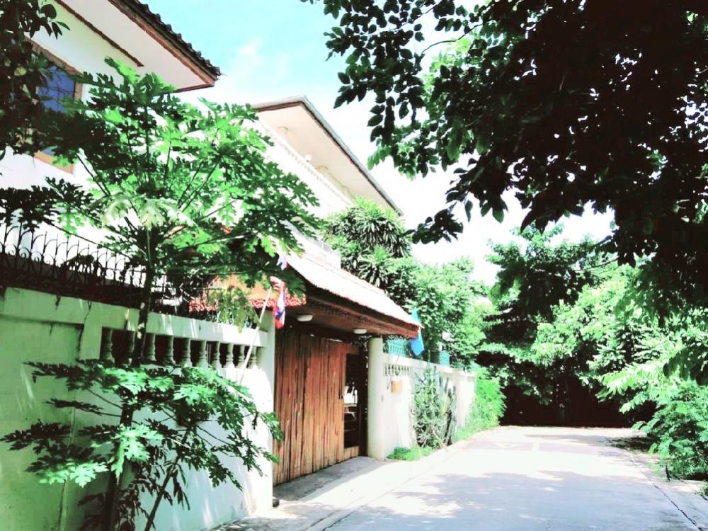 ขายบ้านเดี่ยว Townhome 3 ชั้น  ย้ายครอบครัวไปอยู่ ตปท. ตัดใจขายขาดทุน ที่ดิน 374 ตรว  ซอยคู้บอน 22 ขายเพียง 19.99 ล้านบาท – รูปที่ 2