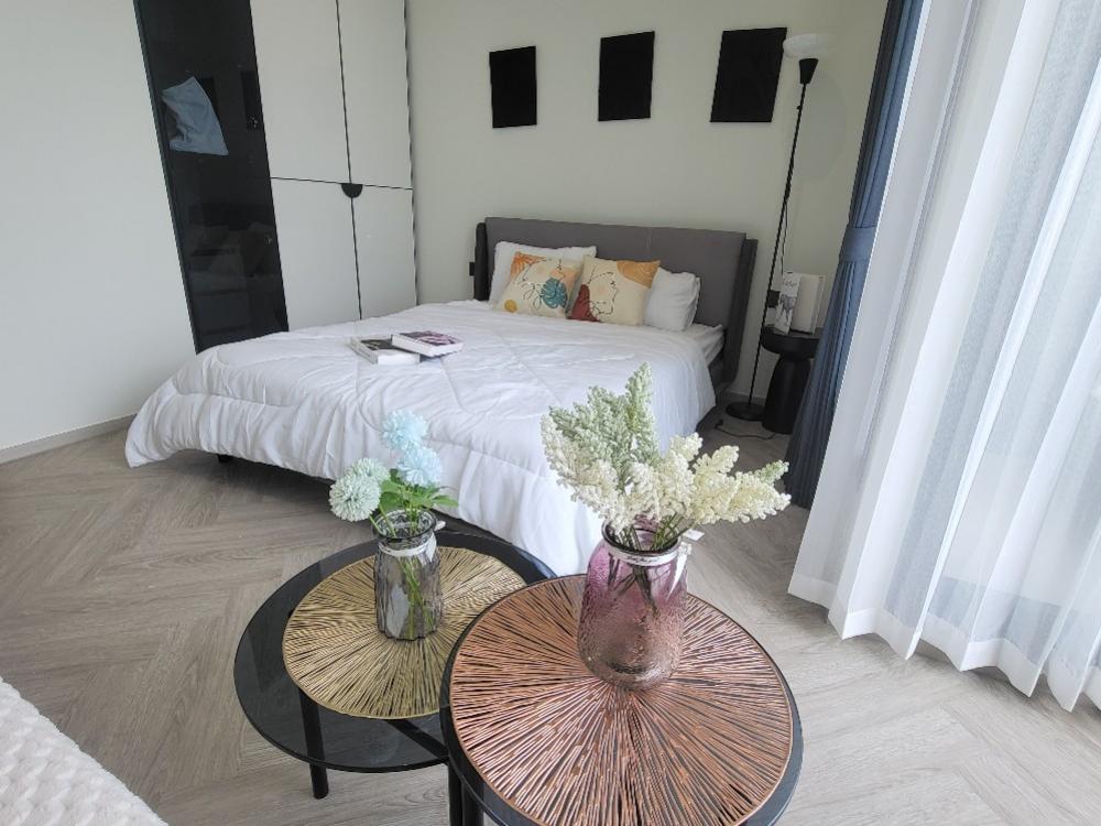chapter Charoren nakhon riverside near icon siam Only 15k chapter Charoren nakhon riverside near icon siam Only 15k