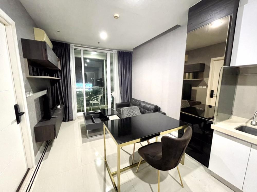 [] ให้เช่าคอนโด TC Green 1Bedroom 41 sqm 20,000บาท วิวสระว่ายน้ำ ไม่บล็อกวิว ระเบียงนั่งเล่นได้ เฟอร์นิเจอร์ครบ วิวสวยมาก ประตูดิจิตอล สะดวกสบาย รับ Agent – รูปที่ 2