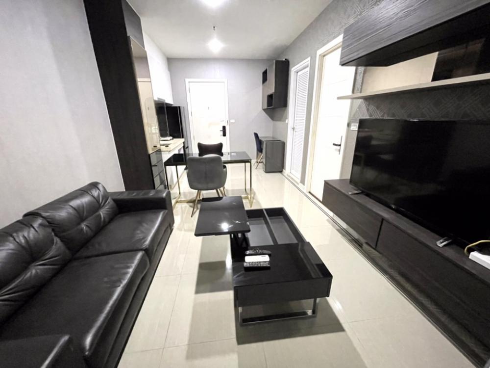 [] ให้เช่าคอนโด TC Green 1Bedroom 41 sqm 20,000บาท วิวสระว่ายน้ำ ไม่บล็อกวิว ระเบียงนั่งเล่นได้ เฟอร์นิเจอร์ครบ วิวสวยมาก ประตูดิจิตอล สะดวกสบาย รับ Agent – รูปที่ 4
