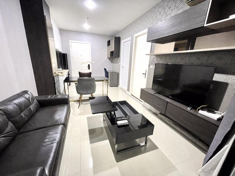 [] Condo for rent at TC Green 1Bedroom 40 sqm 19,500 baht, swimming pool view, not blocked, balcony view Fully furnished, beautiful view, digital door, comfortable, receive Agent