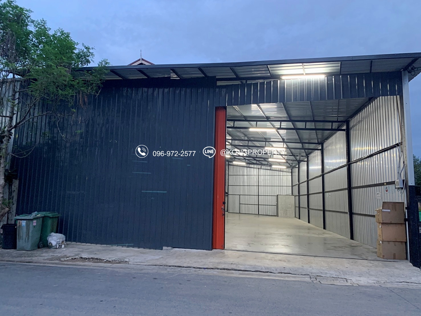 New warehouse for rent, Ladprao 101, Pho Kaeo 3, Bang Kapi District, Bangkok, area 245 sq m.