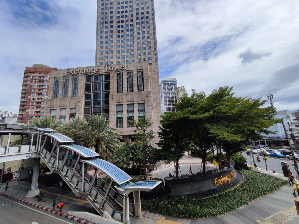 ให้เช่า เซอร์วิส ออฟฟิศ Serviced Office พื้นที่สำนักงาน ตกแต่งสวย พร้อมเข้าอยู่ อาคาร เอ๊กเชนจ์ ทาวเวอร์ ( Exchange Tower Office Building ) 4 Workstations ราคาเช่า 44,290 บาท/เดือน ใกล้รถไฟฟ้า BTSอโศก, MRTสุขุมวิท ให้เช่า เซอร์วิส ออฟฟิศ Serviced Office พื้นที่สำนักงาน ตกแต่งสวย พร้อมเข้าอยู่ อาคาร เอ๊กเชนจ์ ทาวเวอร์ ( Exchange Tower Office Building ) 4 Workstations ราคาเช่า 44,290 บาท/เดือน ใกล้รถไฟฟ้า BTSอโศก, MRTสุขุมวิท