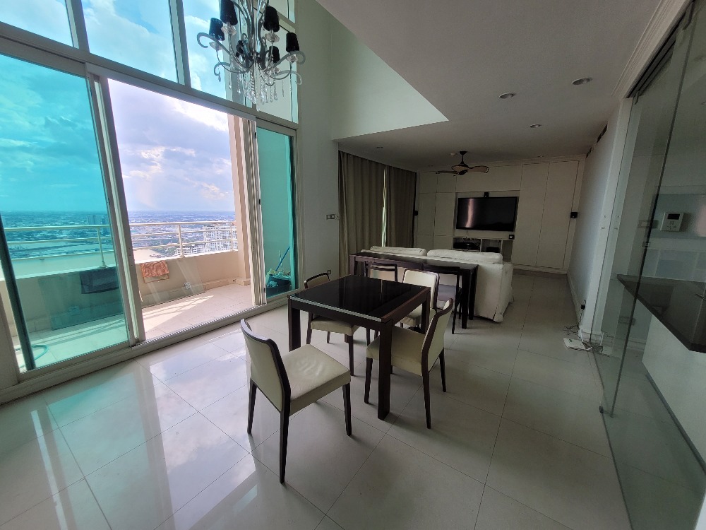 225sqm Riverside Triplex Penthouse 3 bedrooms for sale 225sqm Riverside Triplex Penthouse 3 bedrooms for sale